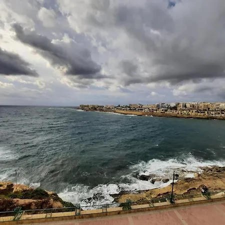 Cloud 7 Quality Sea Front *