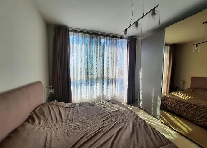 Cloud 7 Quality Sea Front